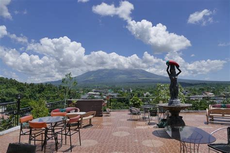 THE 10 BEST Dinner Restaurants in Legazpi (UPDATED 2024).